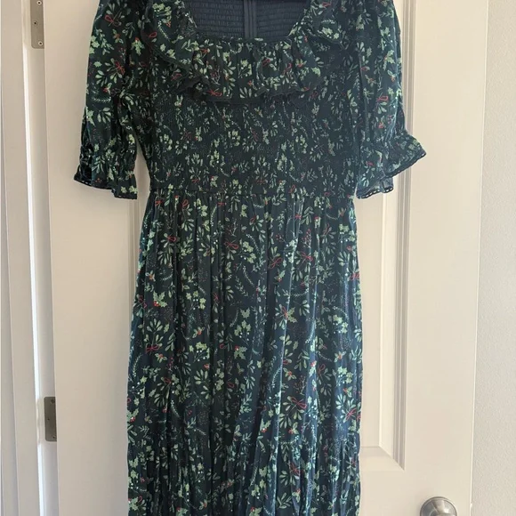 Ivy City Co Dark Green Floral Long Sleeve Dress - Picture 1 of 3